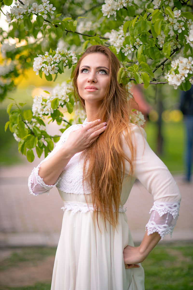 Фотосессия в белом платье в Царицыно